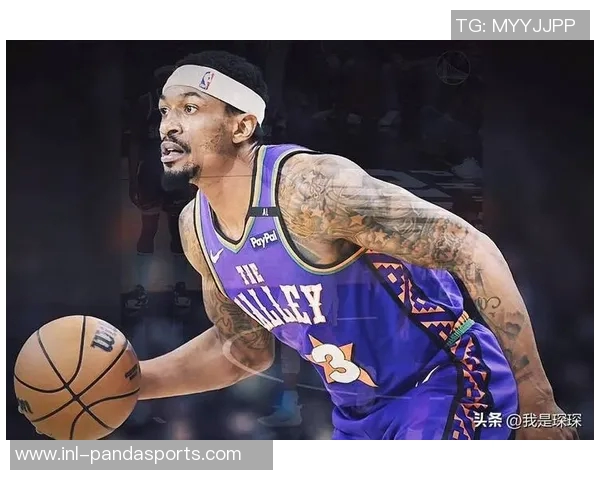 比尔首场比赛表现出色上半场完美命中率贡献12分2篮板正负值5