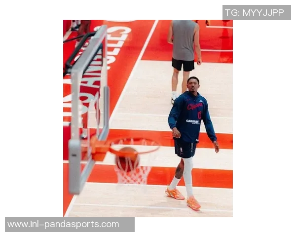 快船新赛季前景分析小卡状态成疑哈登肩负重任四大新援能否助力争冠